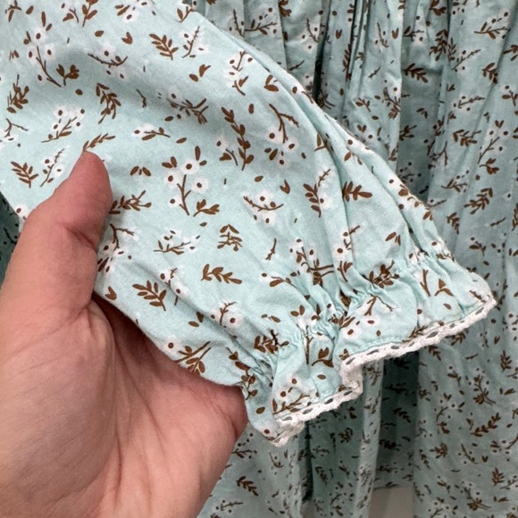 Shrimp & Grits Serendipity Girls Floral Ruffle Smocked Long Sleeve Top - Picture 5 of 6